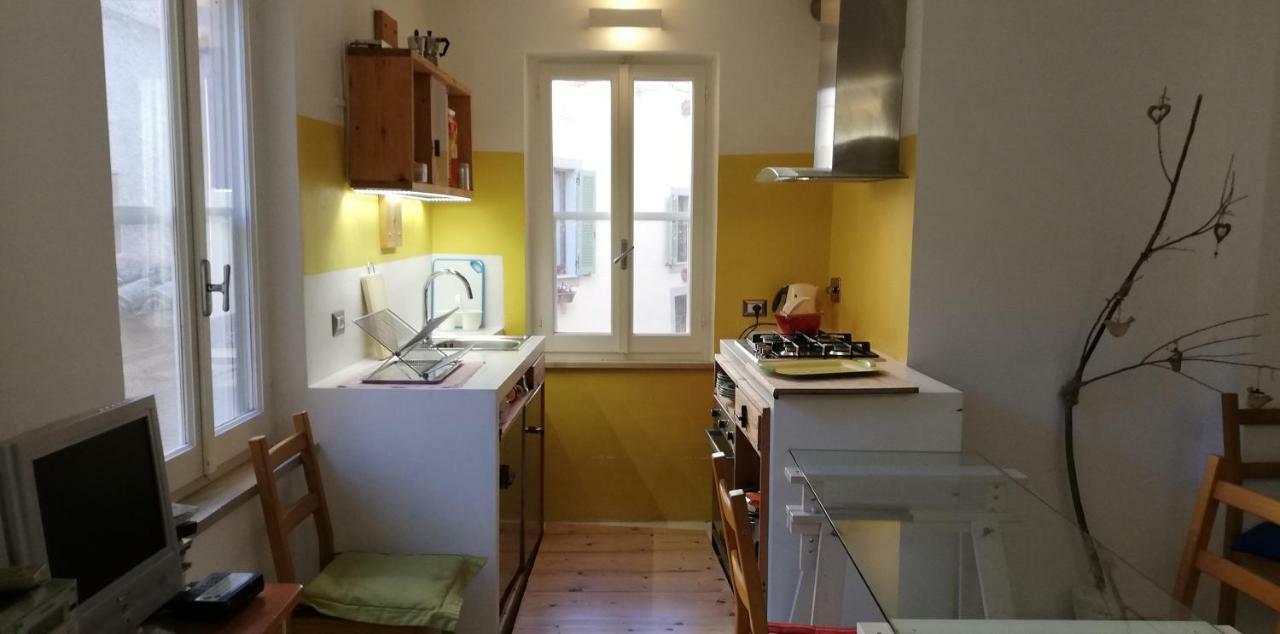 Blu Klein Apartment Foligno Bagian luar foto
