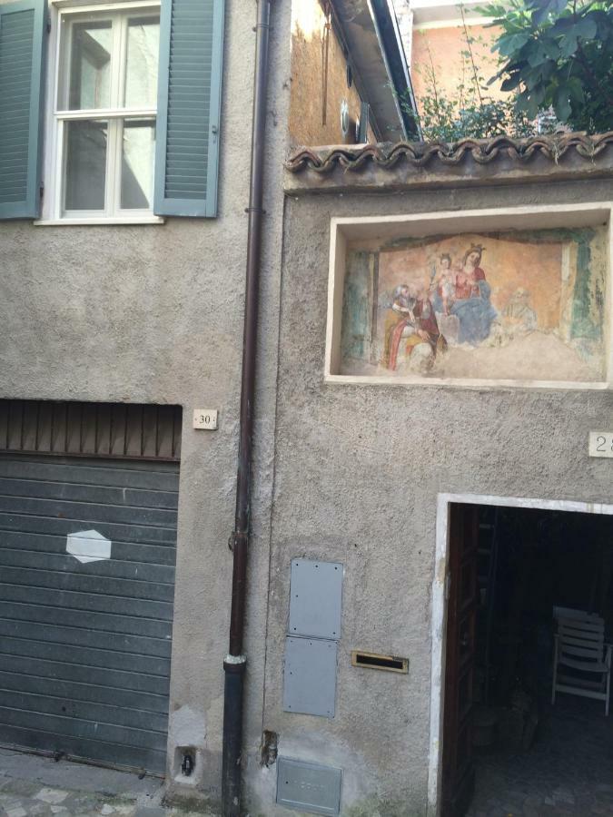 Blu Klein Apartment Foligno Bagian luar foto
